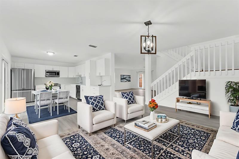 Image 21 of 55 For 930 99th Ave