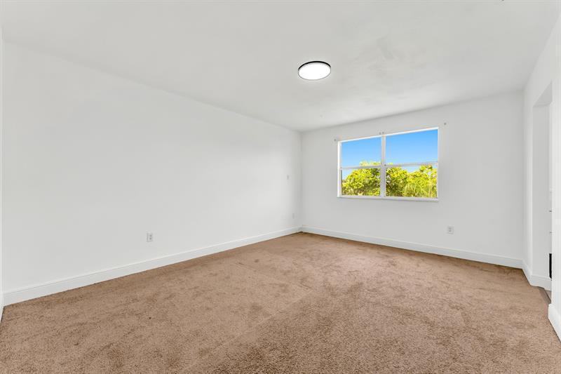 Image 28 of 55 For 930 99th Ave