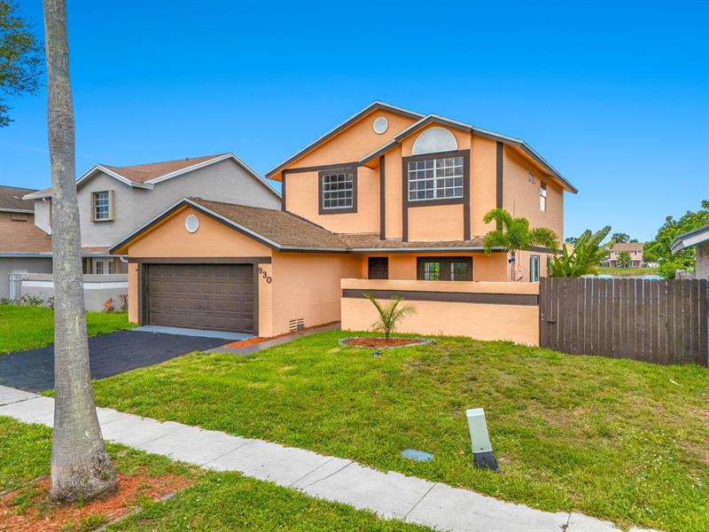 Image 3 of 55 For 930 99th Ave