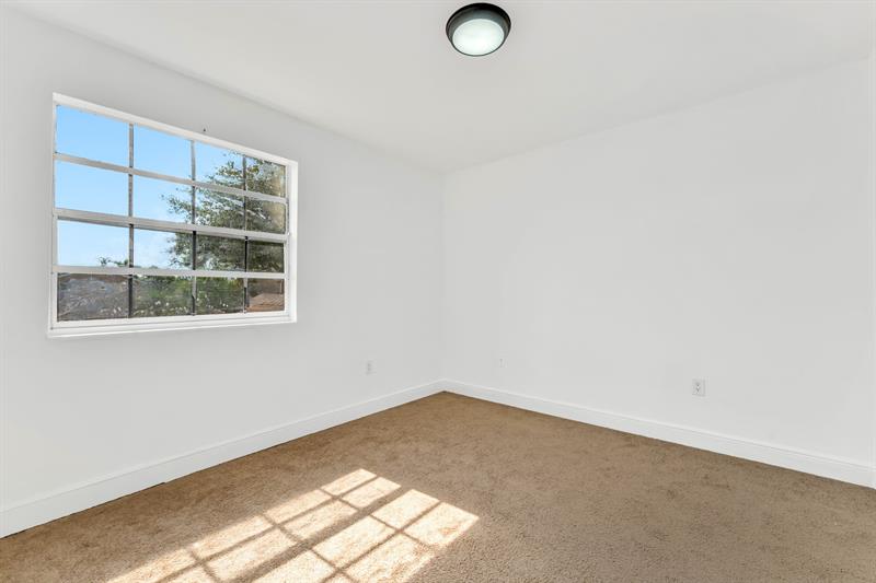 Image 37 of 55 For 930 99th Ave