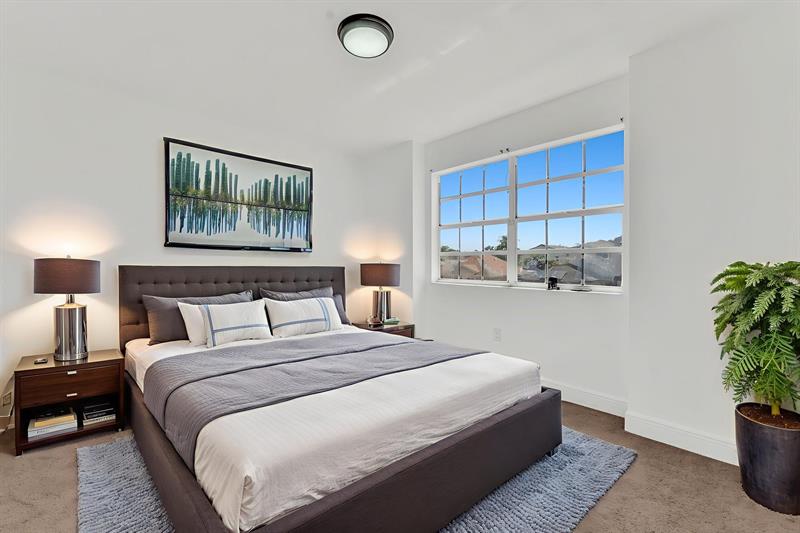 Image 42 of 55 For 930 99th Ave