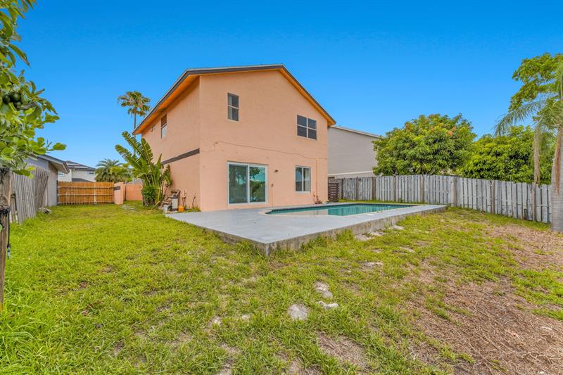 Image 9 of 55 For 930 99th Ave