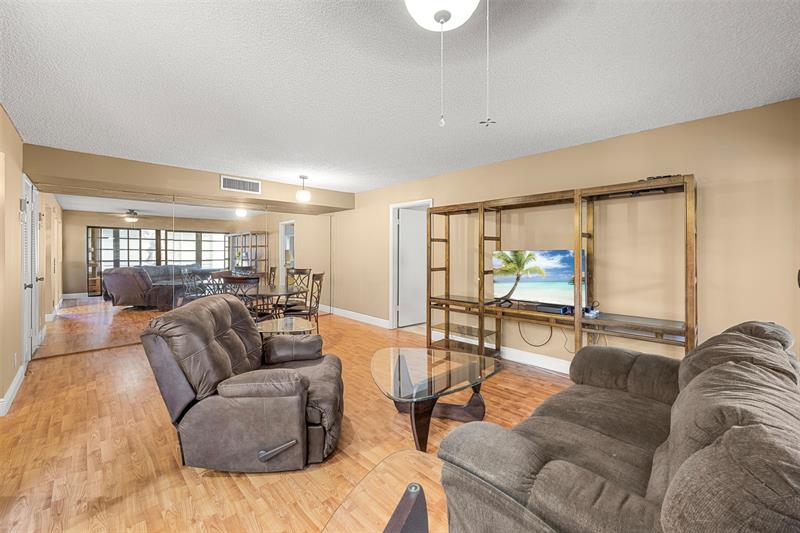 Image 5 of 10 For 94 Capri B  B