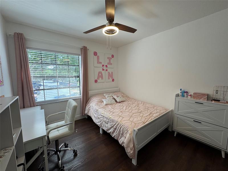 Image 13 of 37 For 5475 Verona Dr  N