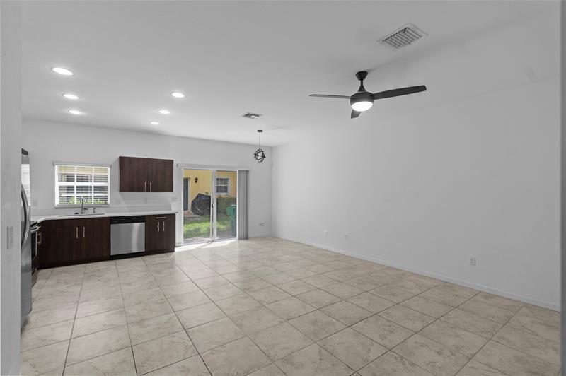 Image 5 of 36 For 1102 40th Way