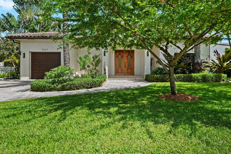 Image 3 of 43 For 2437 Castilla Isle