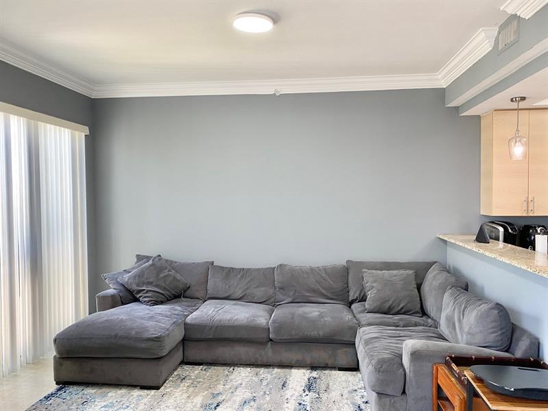 Image 10 of 52 For 2631 14th Ave  309