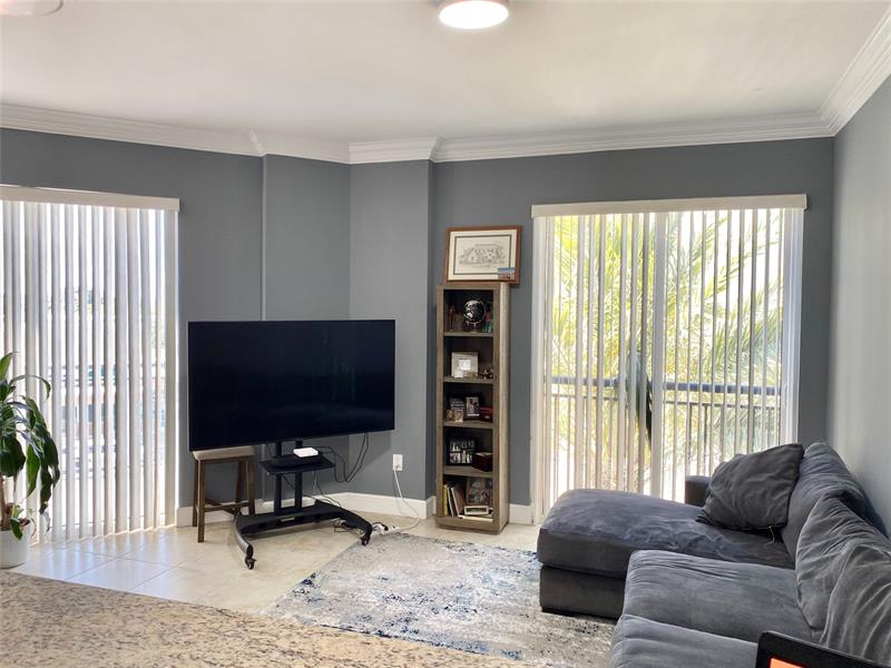 Image 11 of 52 For 2631 14th Ave  309