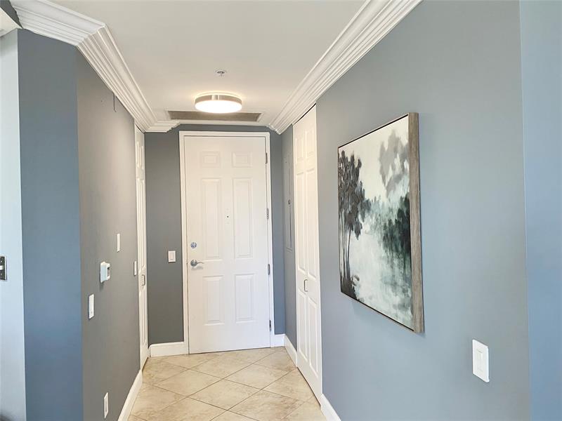 Image 17 of 52 For 2631 14th Ave  309