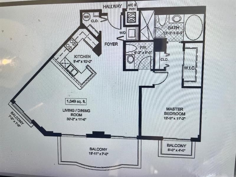 Image 18 of 52 For 2631 14th Ave  309