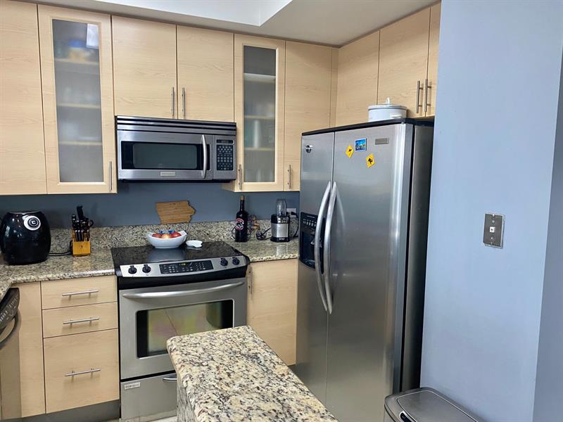 Image 6 of 52 For 2631 14th Ave  309