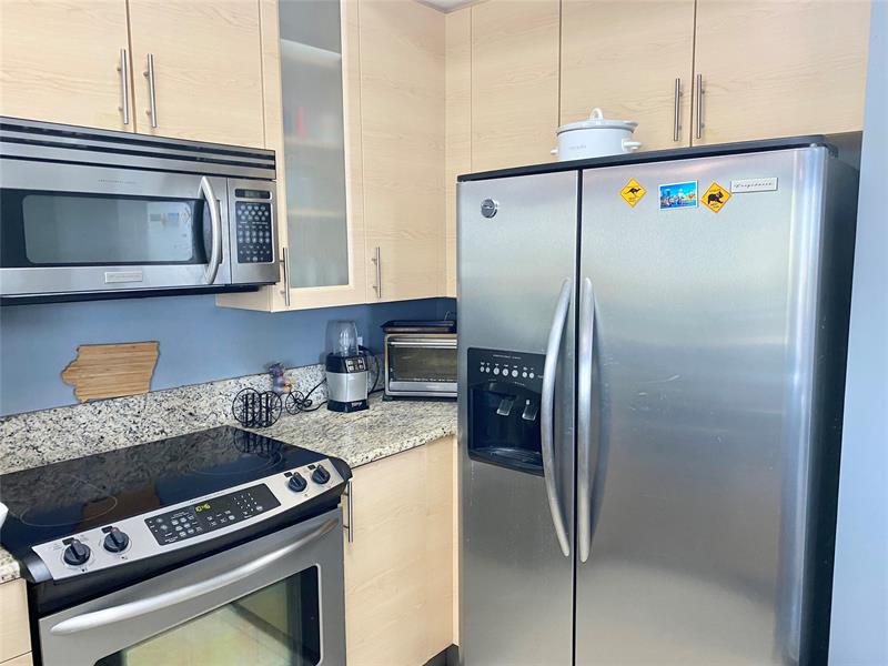 Image 7 of 52 For 2631 14th Ave  309