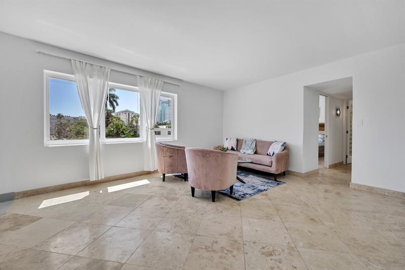 Image 13 of 24 For 720 Bayshore Dr  202