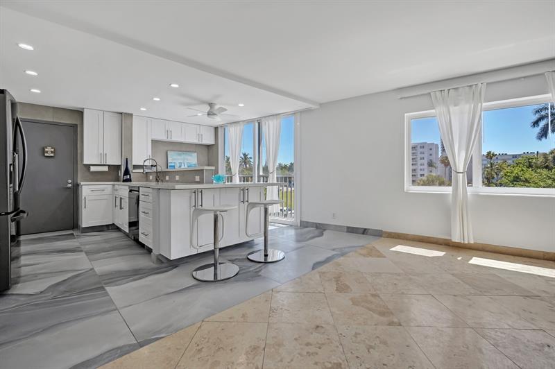 Image 14 of 24 For 720 Bayshore Dr  202