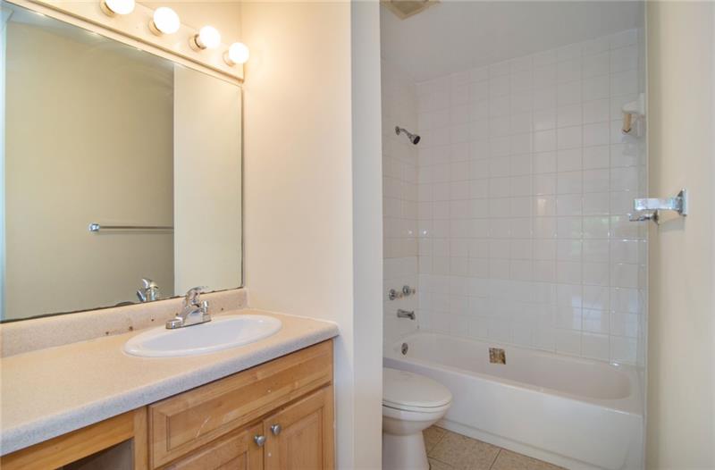 Image 12 of 26 For 10701 Cleary Blvd  306