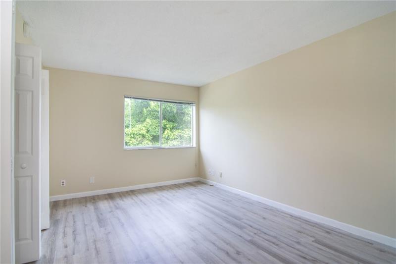 Image 14 of 26 For 10701 Cleary Blvd  306