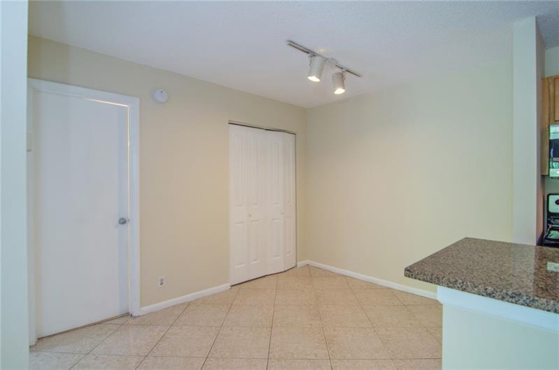 Image 18 of 26 For 10701 Cleary Blvd  306