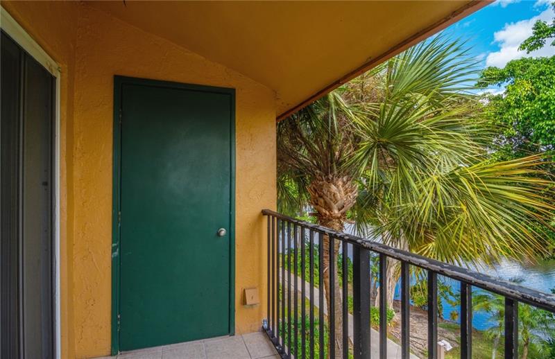 Image 21 of 26 For 10701 Cleary Blvd  306