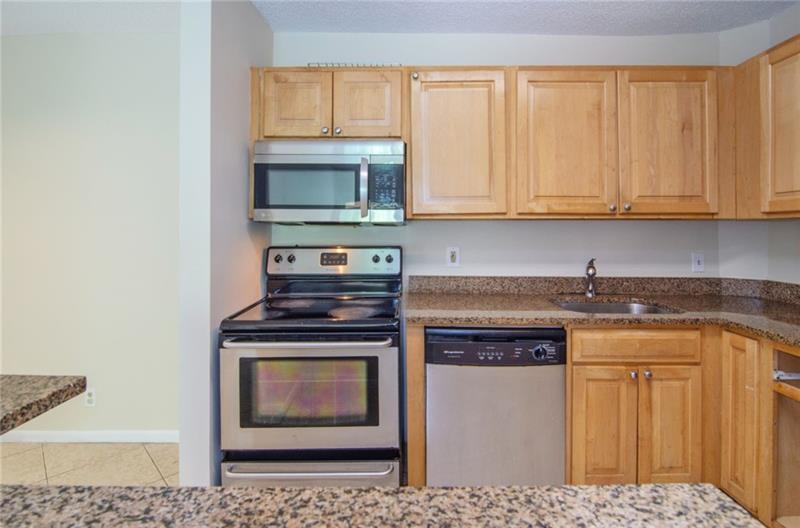 Image 6 of 26 For 10701 Cleary Blvd  306