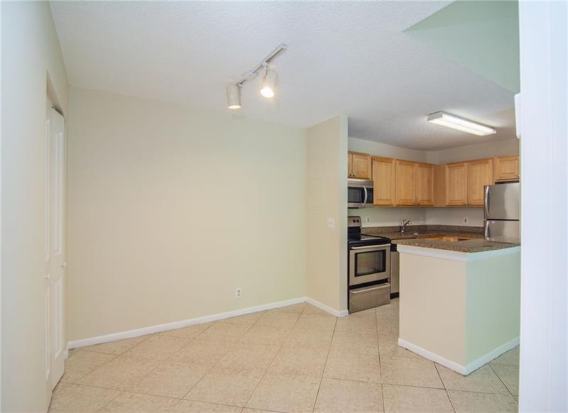 Image 8 of 26 For 10701 Cleary Blvd  306