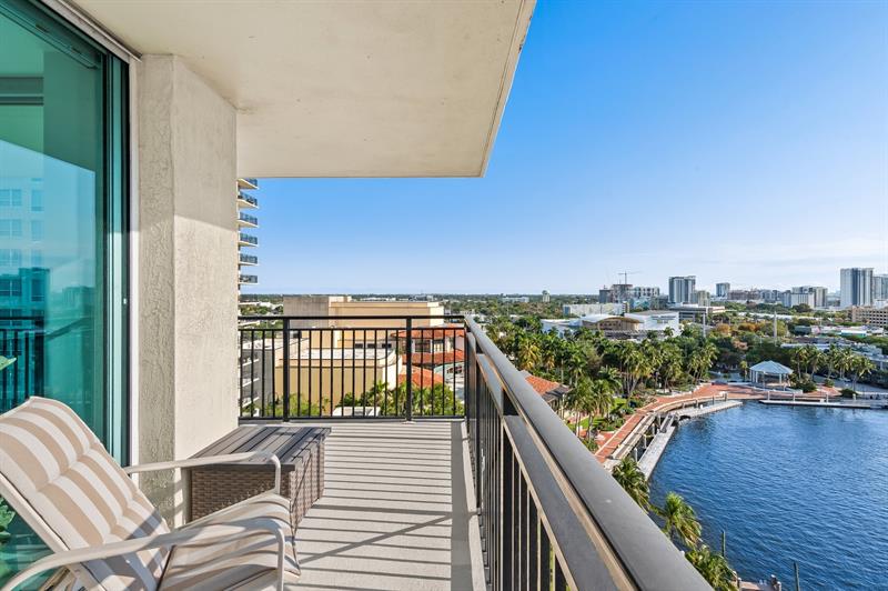 Image 18 of 52 For 600 Las Olas Blvd  1207s