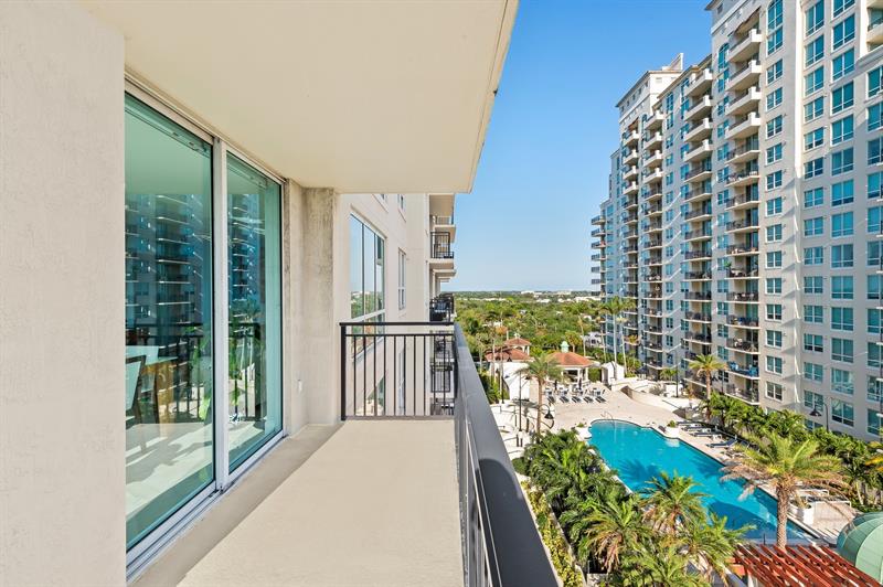Image 22 of 52 For 600 Las Olas Blvd  1207s
