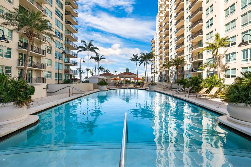 Image 32 of 52 For 600 Las Olas Blvd  1207s