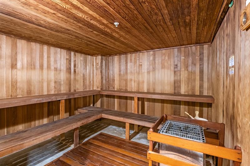 Image 39 of 52 For 600 Las Olas Blvd  1207s