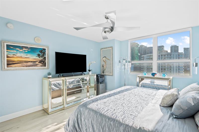 Image 8 of 52 For 600 Las Olas Blvd  1207s