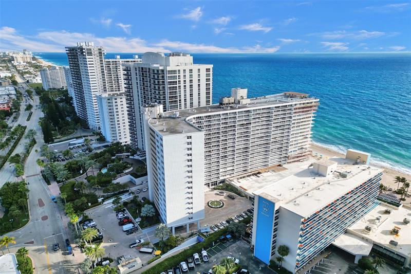 Image 34 of 39 For 4100 Galt Ocean Dr  909