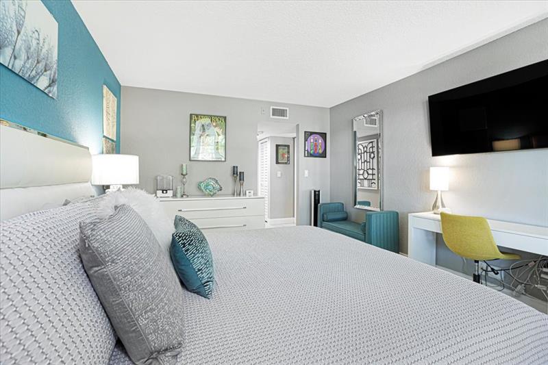 Image 22 of 42 For 4261 Palm Aire Dr  107