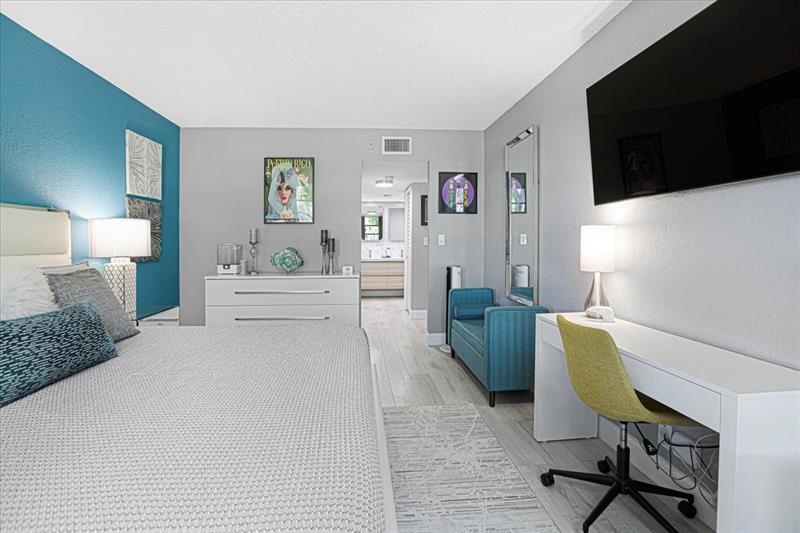 Image 23 of 42 For 4261 Palm Aire Dr  107