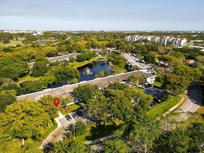 Image 39 of 42 For 4261 Palm Aire Dr  107