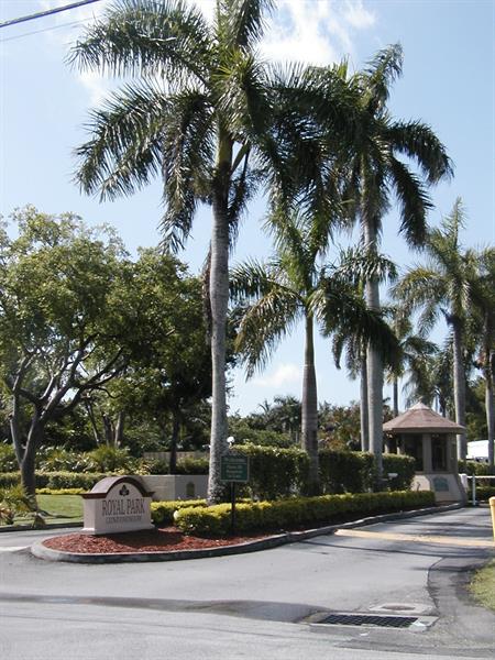 Details for 114 Royal Park Dr  3e, Oakland Park, FL 33309