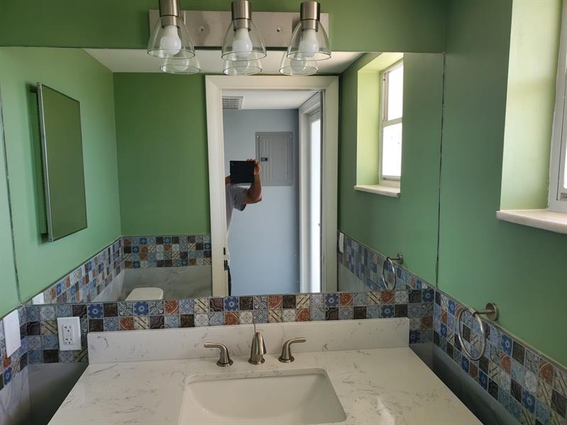 Image 12 of 100 For 1481 Ocean Blvd  308