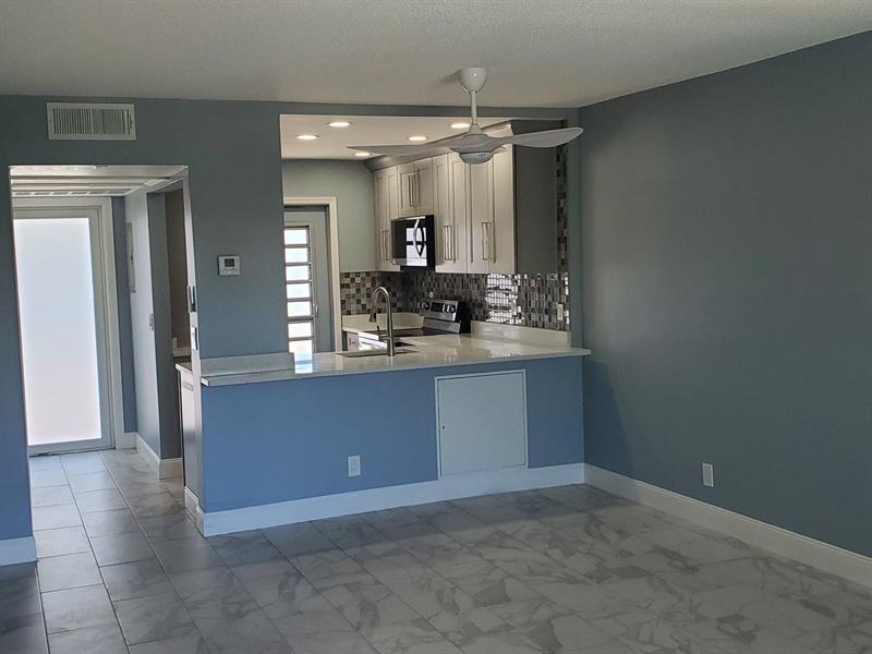 Image 18 of 100 For 1481 Ocean Blvd  308