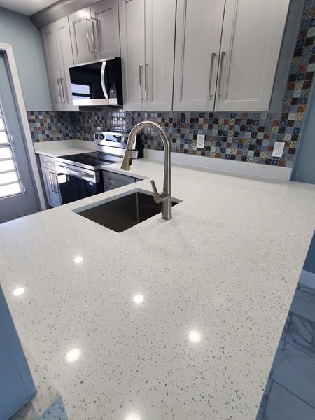 Image 23 of 100 For 1481 Ocean Blvd  308
