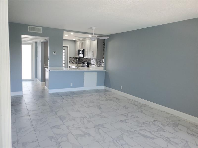 Image 4 of 100 For 1481 Ocean Blvd  308