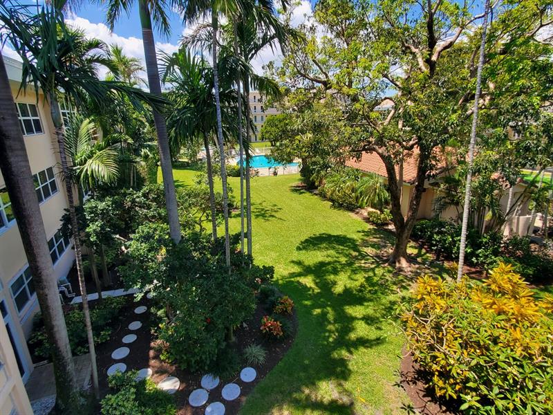 Image 44 of 100 For 1481 Ocean Blvd  308