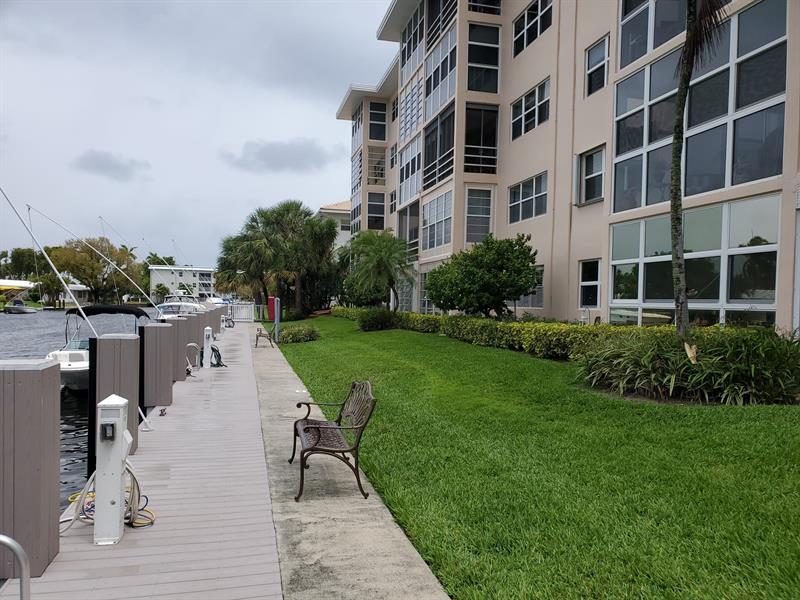 Image 69 of 100 For 1481 Ocean Blvd  308