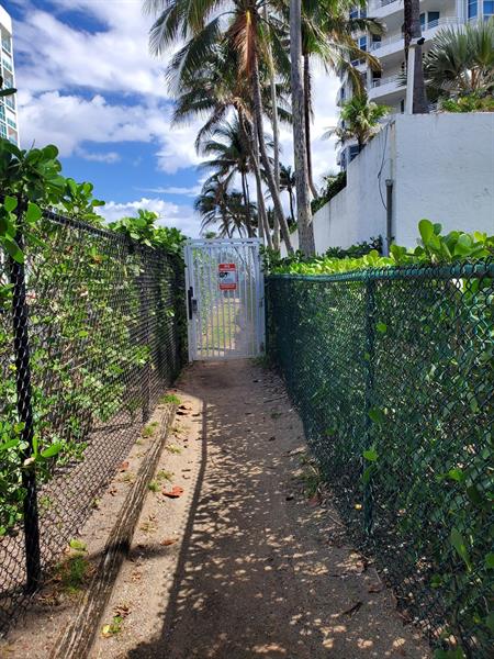 Image 70 of 100 For 1481 Ocean Blvd  308