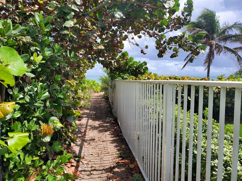 Image 74 of 100 For 1481 Ocean Blvd  308