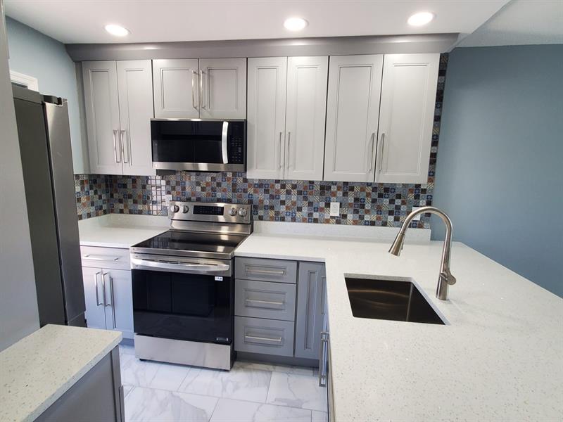 Image 8 of 100 For 1481 Ocean Blvd  308