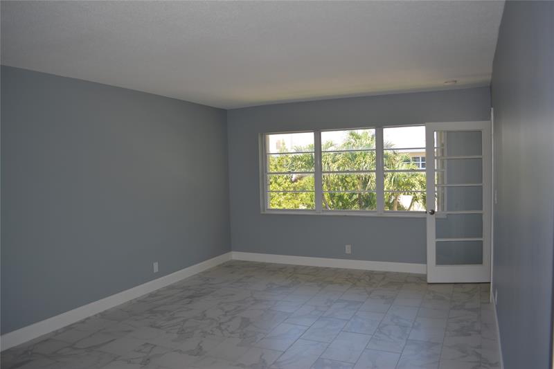Image 87 of 100 For 1481 Ocean Blvd  308