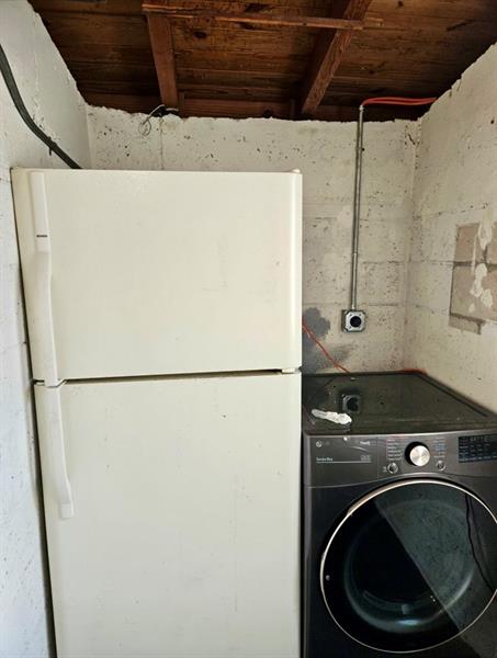 Image 14 of 15 For 402 9th St  
