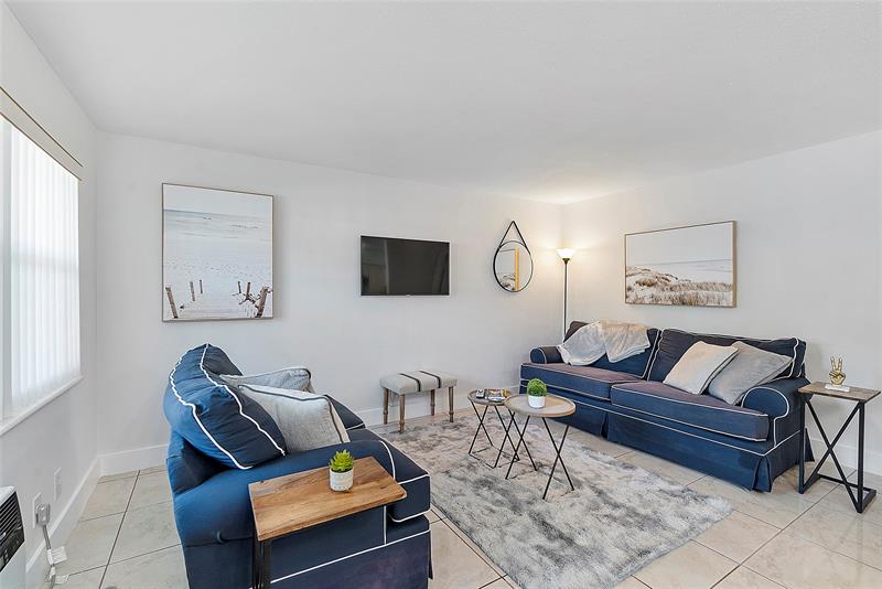 Image 10 of 48 For 3230 13th St  102