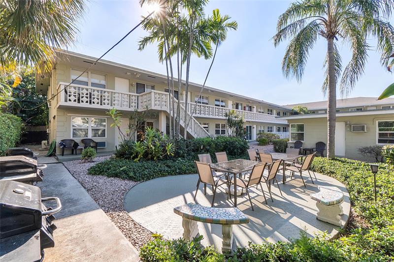 Image 25 of 48 For 3230 13th St  102