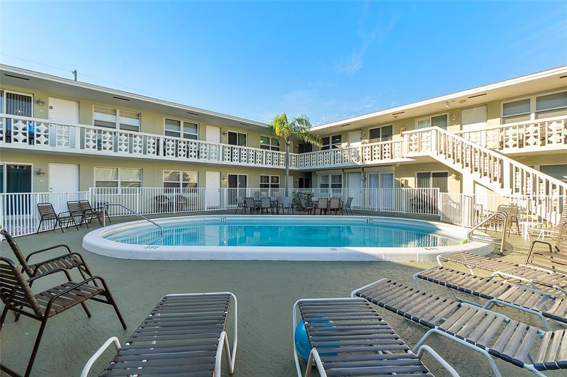 Image 27 of 48 For 3230 13th St  102