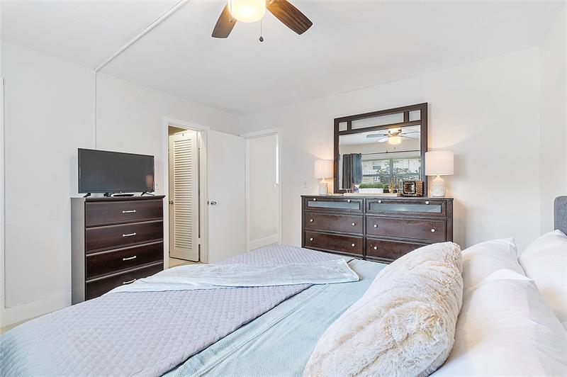 Image 6 of 48 For 3230 13th St  102