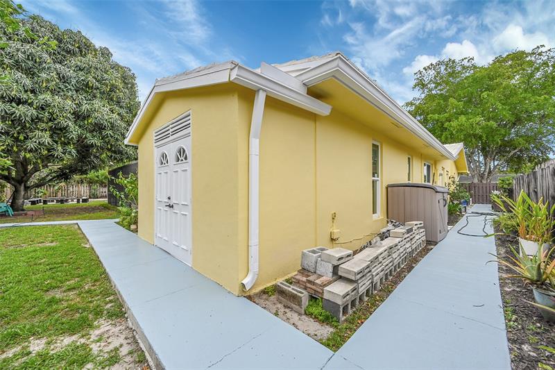 Image 62 of 79 For 1480 66th Ter